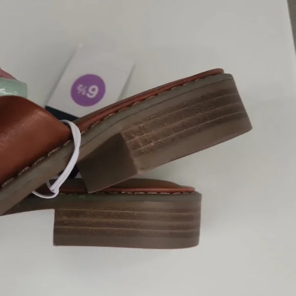 Universal Thread Tan Slip-On Loafers - Picture 3 of 4